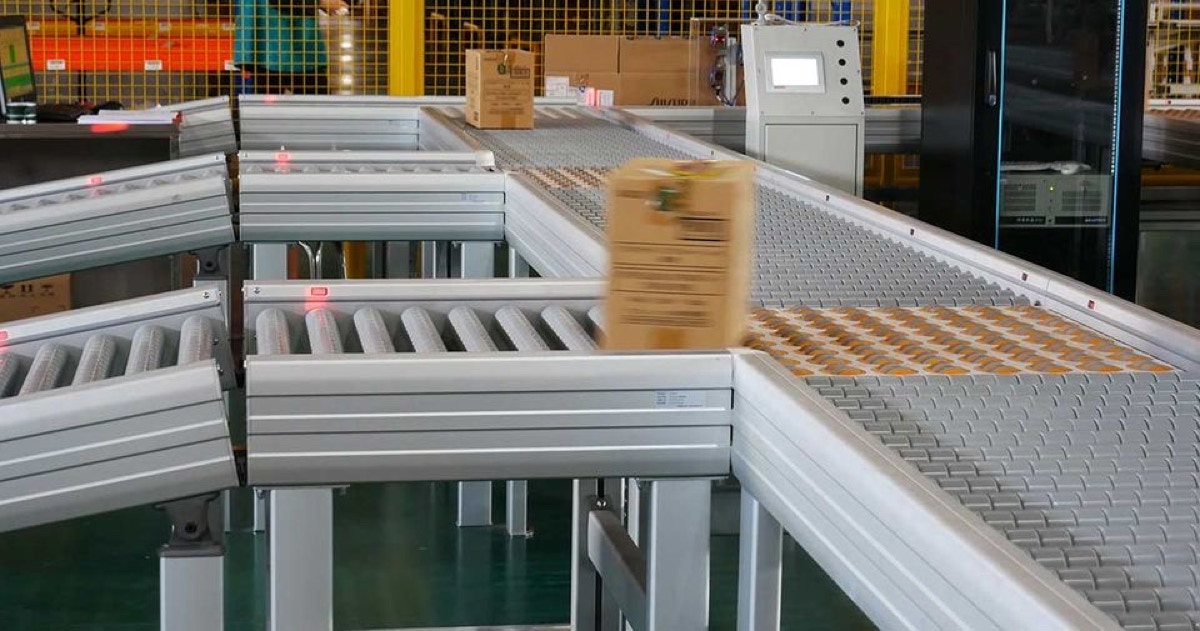 conveyor distribution, ZPC-Roller-Conveyor, OTU-Omni-direcrtional Transfer Units ditribution line, avancon roller-conveyor system in logistics